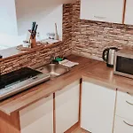 V Raji * Blata