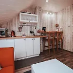 V Raji Apartment Blata